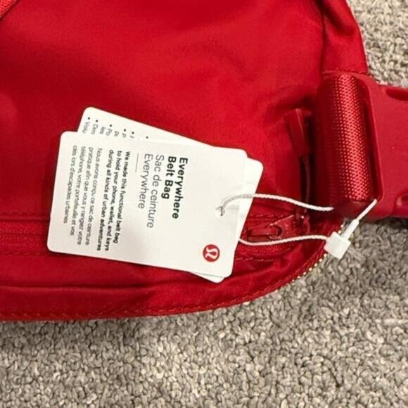 lululemon athletica Red Everywhere Belt Bag - Picture 5 of 6